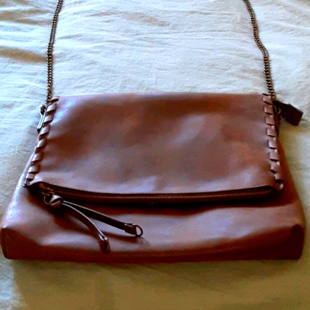 T-Shirt & Jeans this bag defines your style